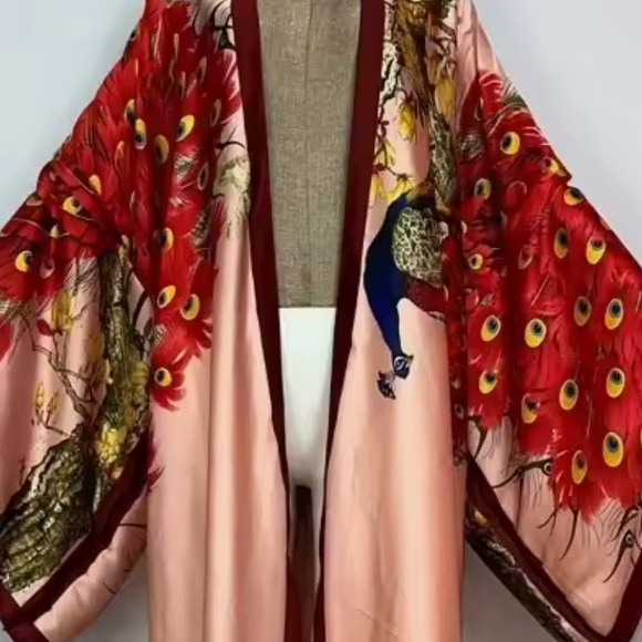 Peacock kimono - Picture 2 of 2